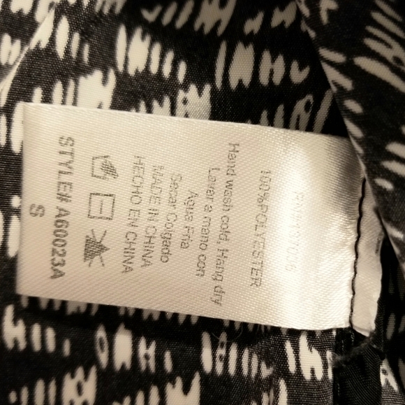 Paper Crane Black&White Sleeveless Rompers, Small - Picture 7 of 9